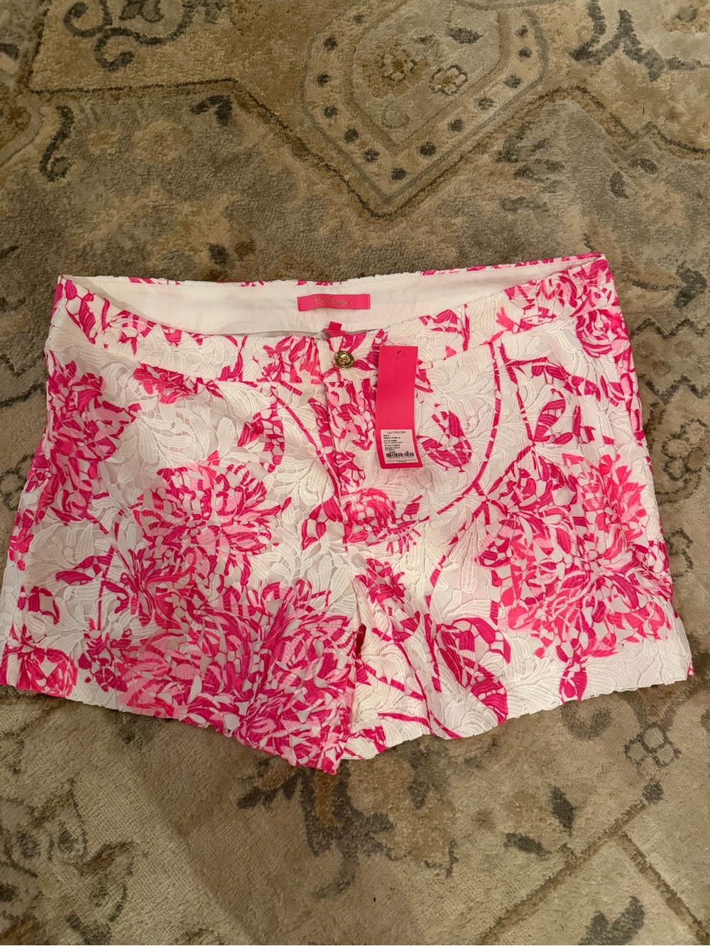 NWT Lilly Pulitzer White Shorts with Caliente Pink Lace